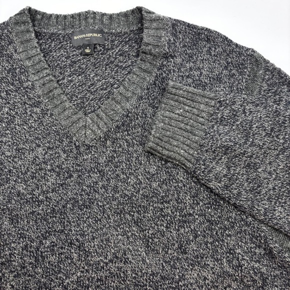 Banana Republic Other - Banana Republic Mens XL V-Neck Sweater Gray Marl Knit‎ Ribbed Trim Pullover